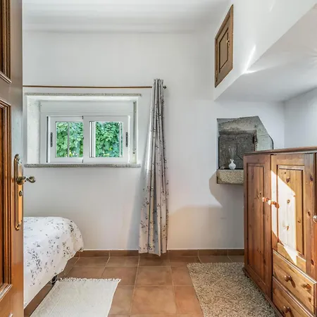 Shakti Rio Mino Villa San Bartolomé